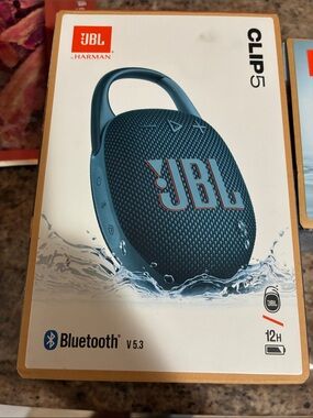 NEW❗️ JBL Clip 5 ❗️- Ultra-Portable, Waterproof & Dustproof Bluetooth Speaker- 🔊